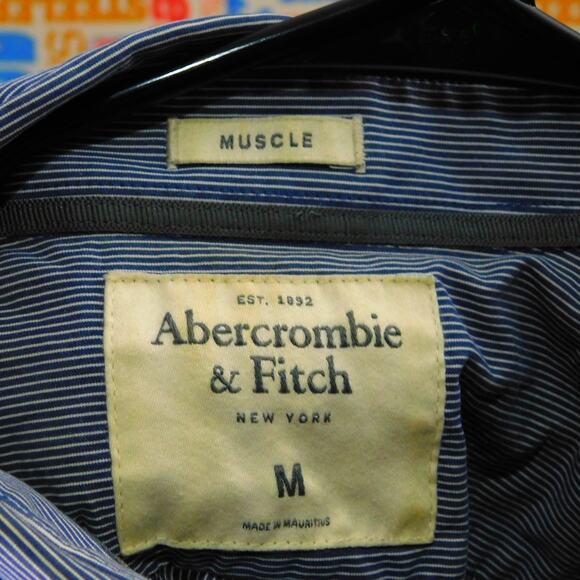 Y2K Striped Abercrombie & Fitch Muscle Button Down Shirt Size M Blue White - Picture 2 of 6